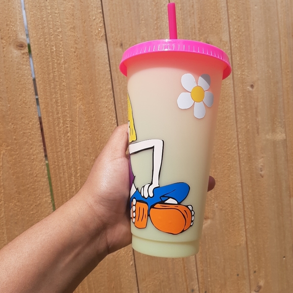 LIZZIE MCGUIRE COLOR CHANGING CUP - Picture 4 of 5